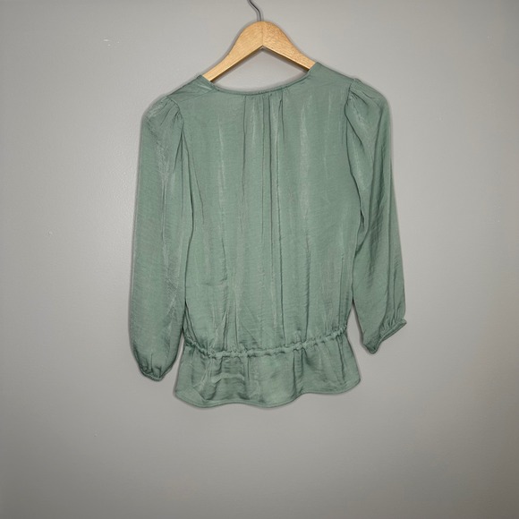 Banana Republic Women's Petite S Mint Green Silky Smocked Waist V Neck Blouse - Picture 5 of 5